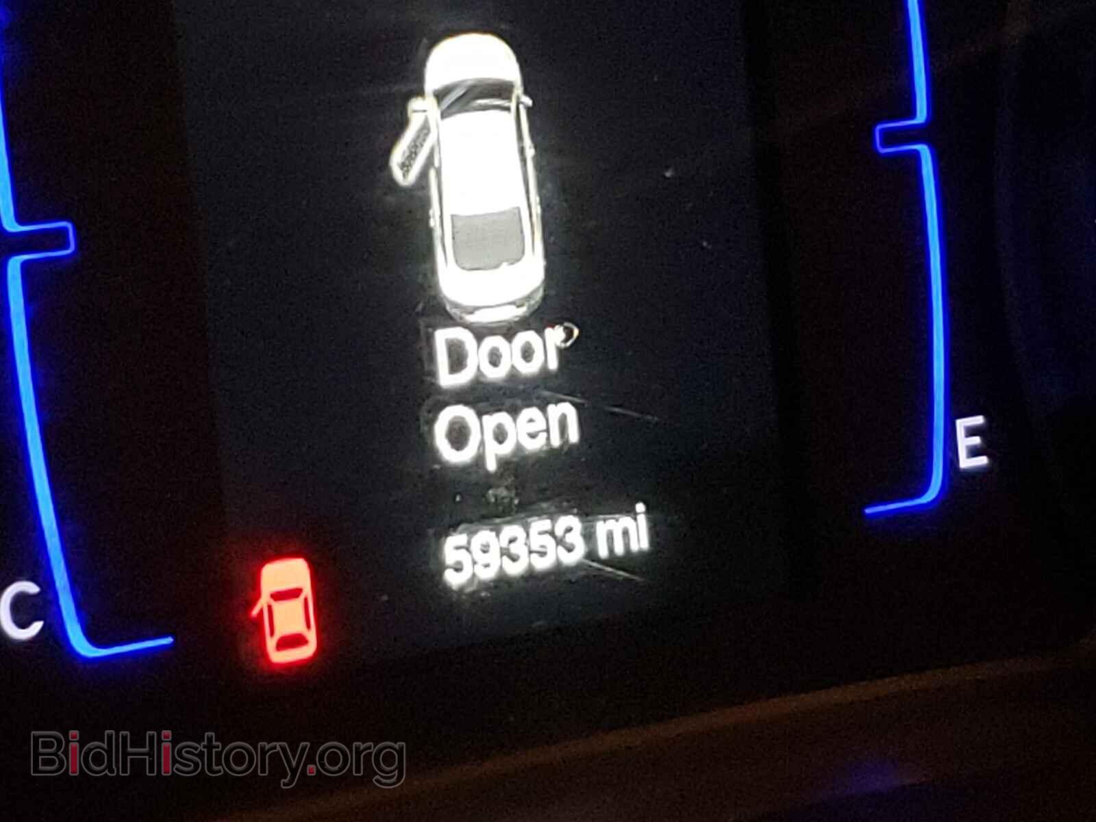 2016 CHRYSLER 200 - VIN: 1C3CCCBB8GN145521 - Photo 8