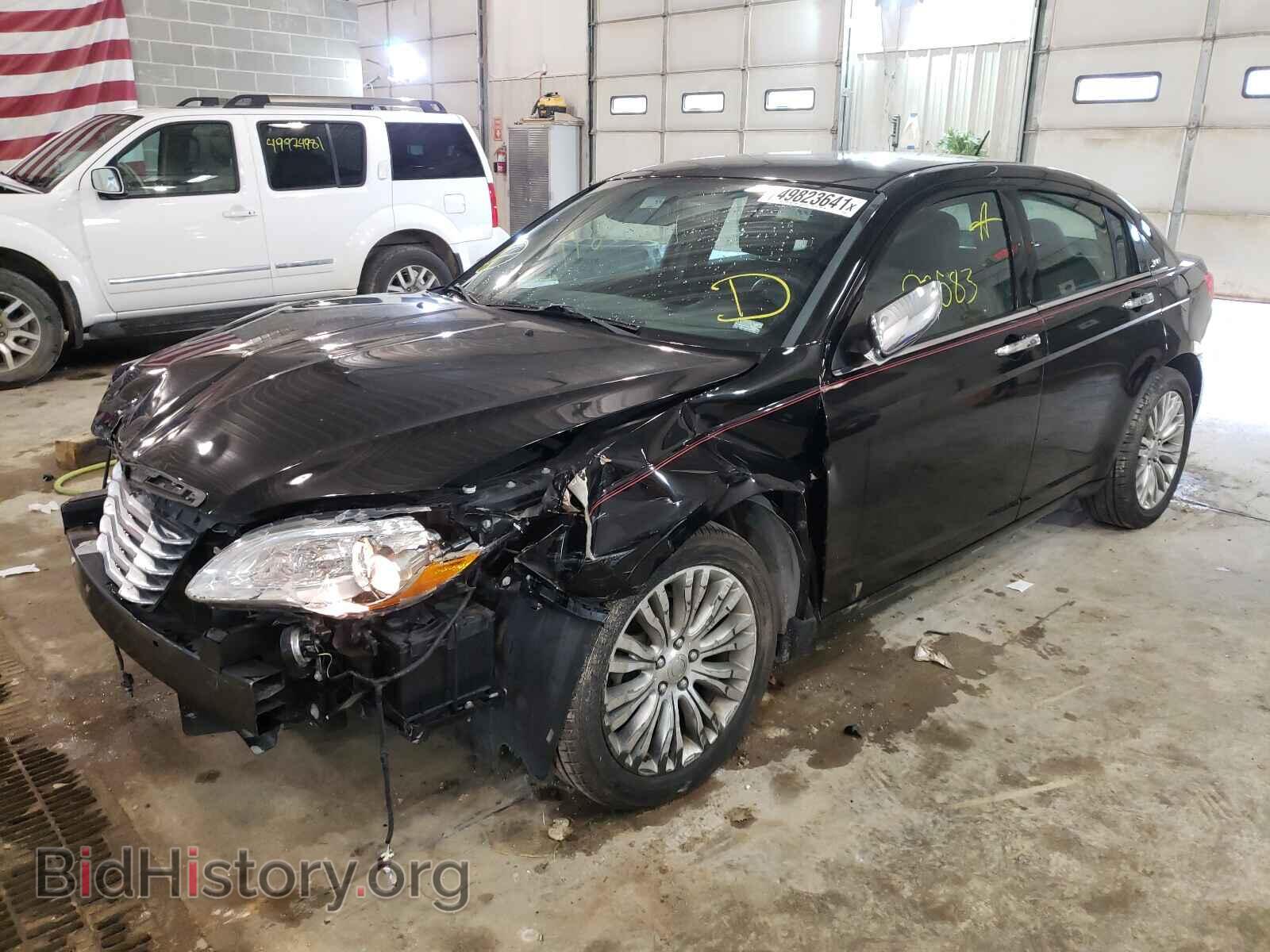 2012 CHRYSLER 200 - VIN: 1C3CCBCB0CN307449 - Photo 2