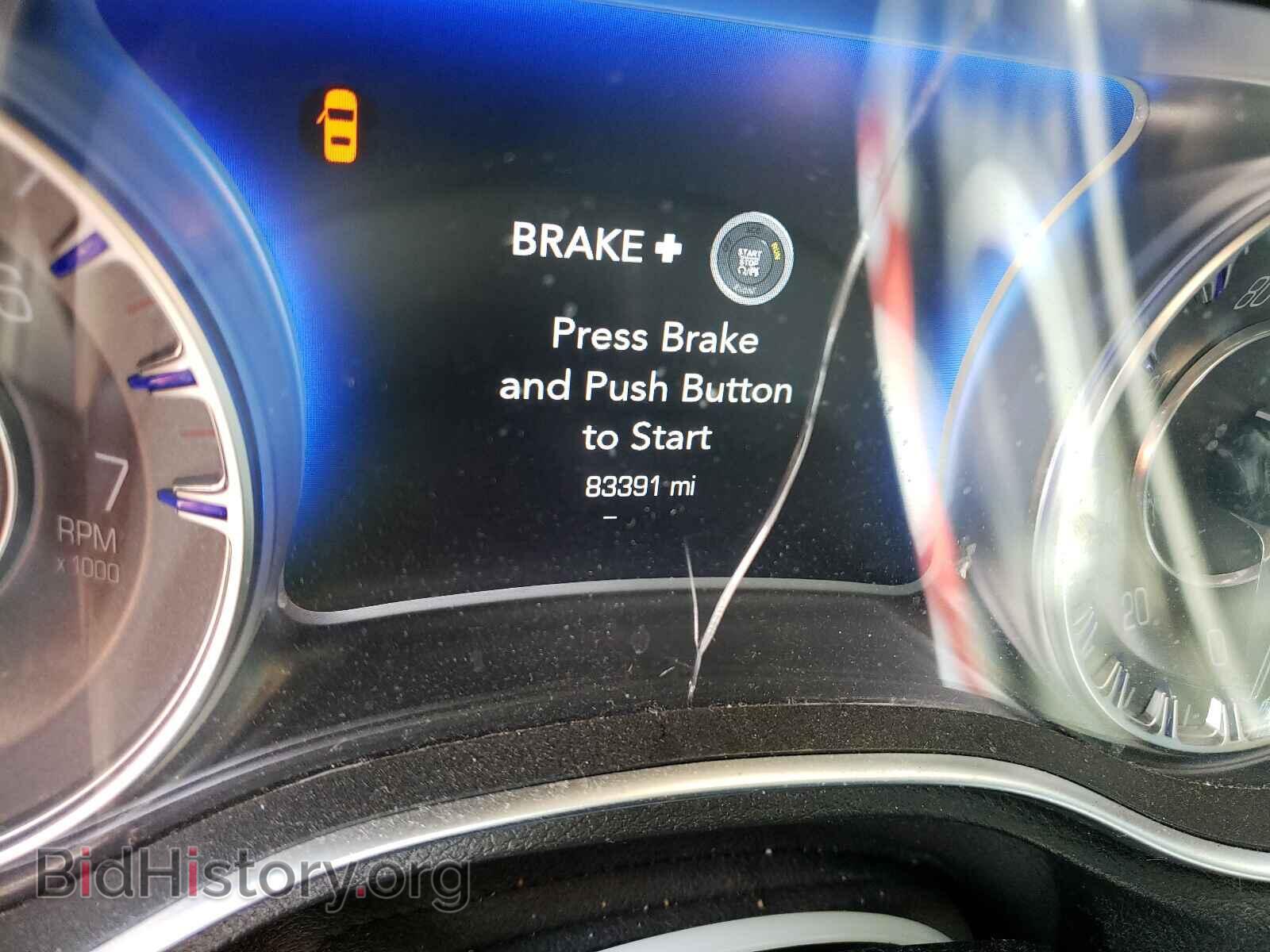 2016 CHRYSLER 300 - VIN: 2C3CCAKG5GH296048 - Фото 8