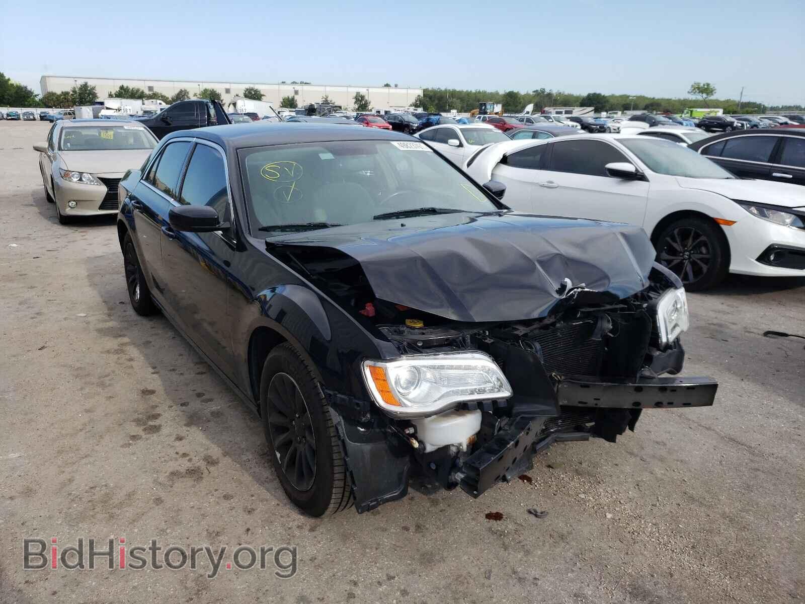 Фотография 2C3CCAAG5CH312017 - CHRYSLER 300 2012