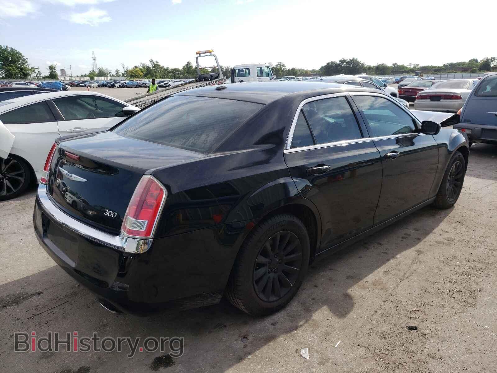 2012 CHRYSLER 300 - VIN: 2C3CCAAG5CH312017 - Фото 4