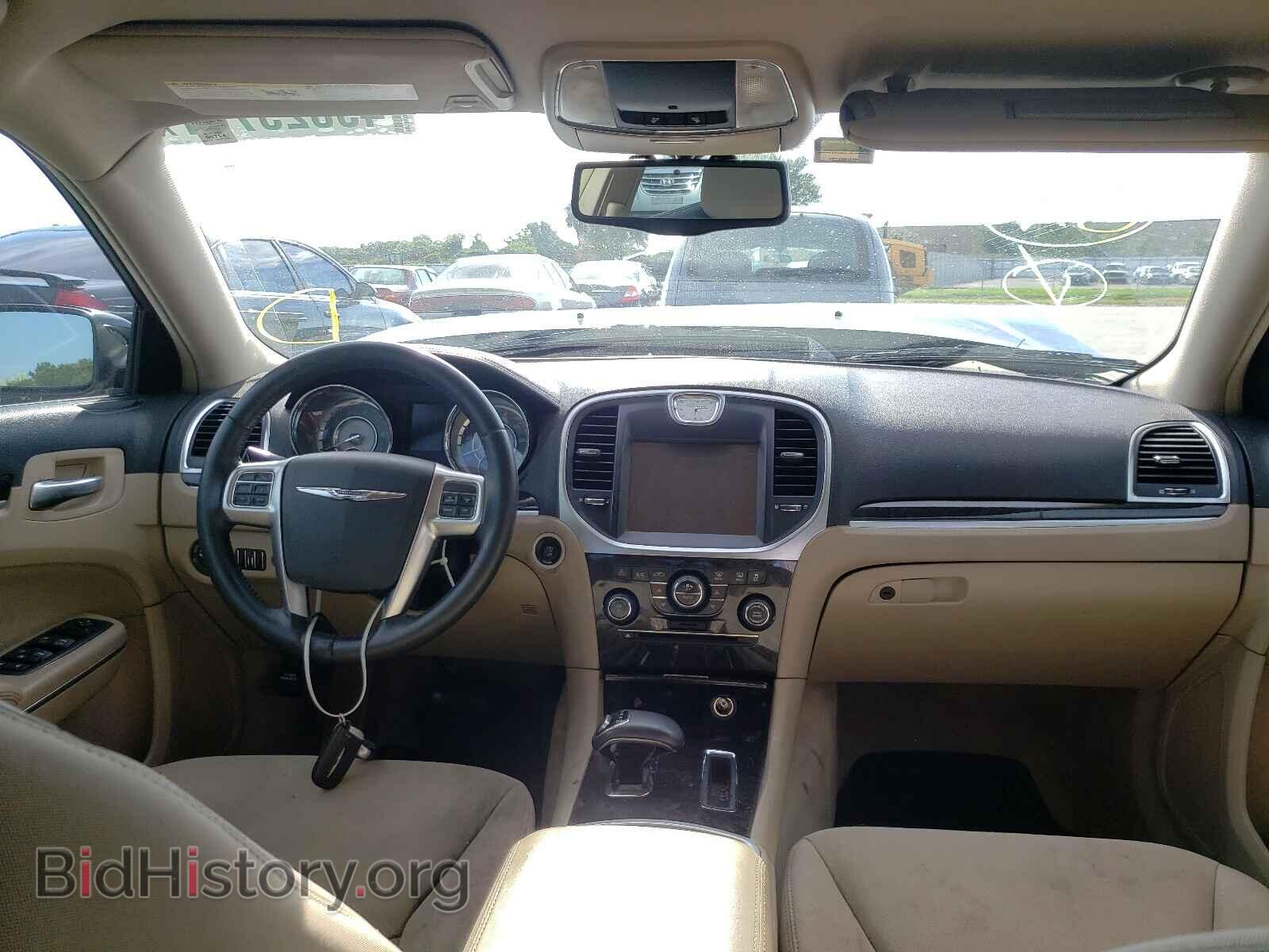 2012 CHRYSLER 300 - VIN: 2C3CCAAG5CH312017 - Фото 9