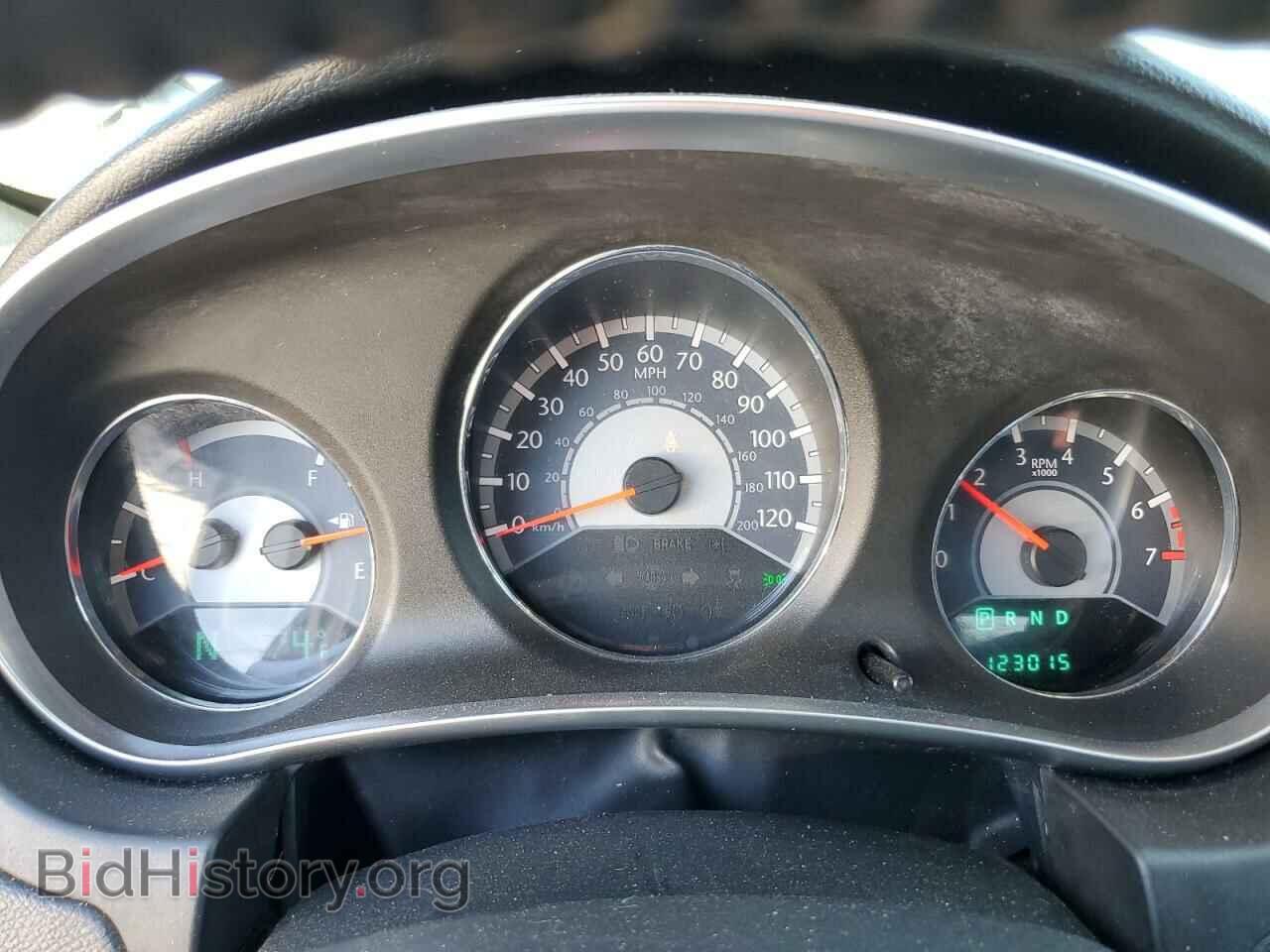 2011 CHRYSLER 200 - VIN: 1C3BC2FB5BN501030 - Фото 9