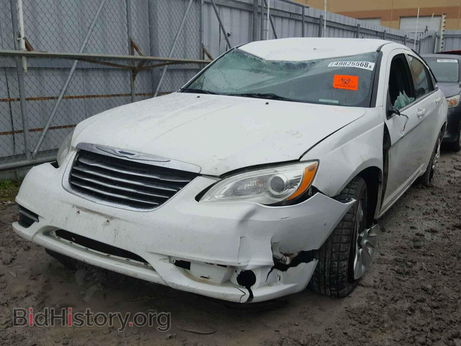2014 CHRYSLER 200 - VIN: 1C3CCBAB4EN229392 - Фото 2