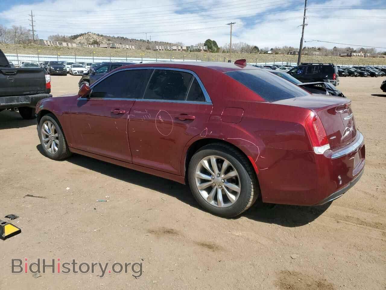 2015 CHRYSLER 300 - VIN: 2C3CCARG9FH923449 - Фото 2