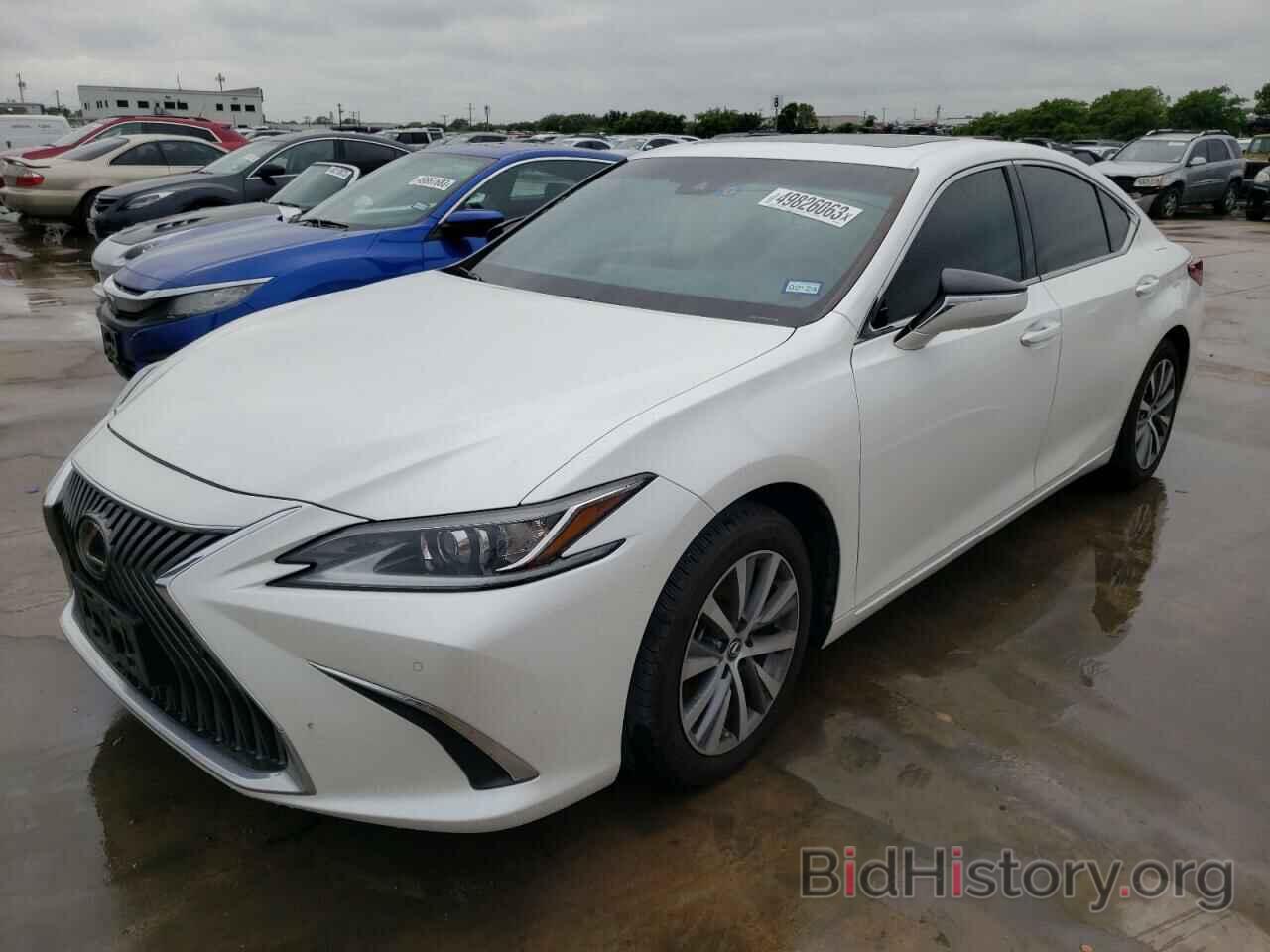 Photo 58ABZ1B18KU043821 - LEXUS ES350 2019