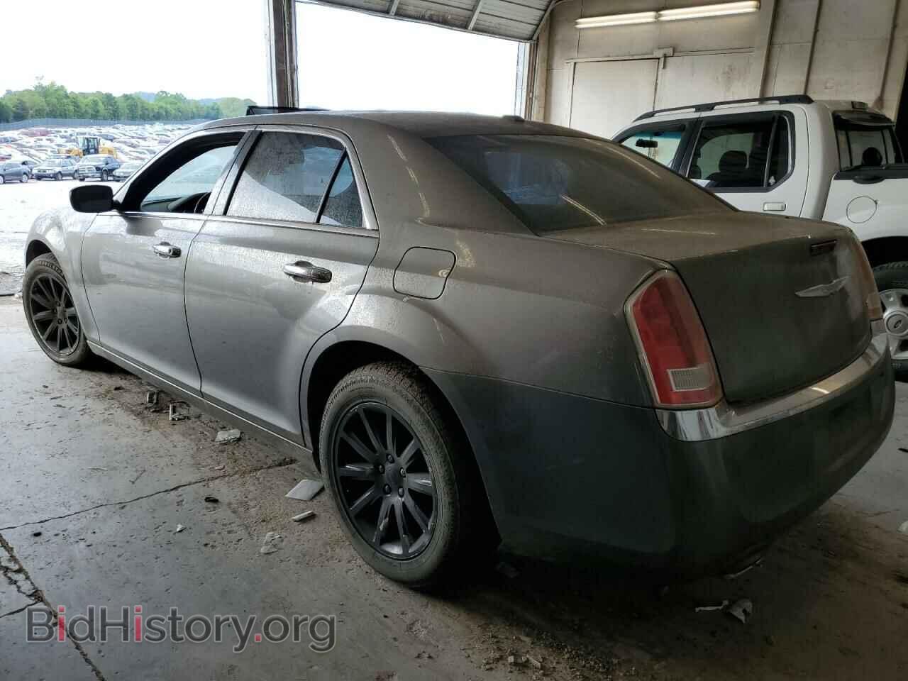 2011 CHRYSLER 300 - VIN: 2C3CA5CG6BH552864 - Фото 2