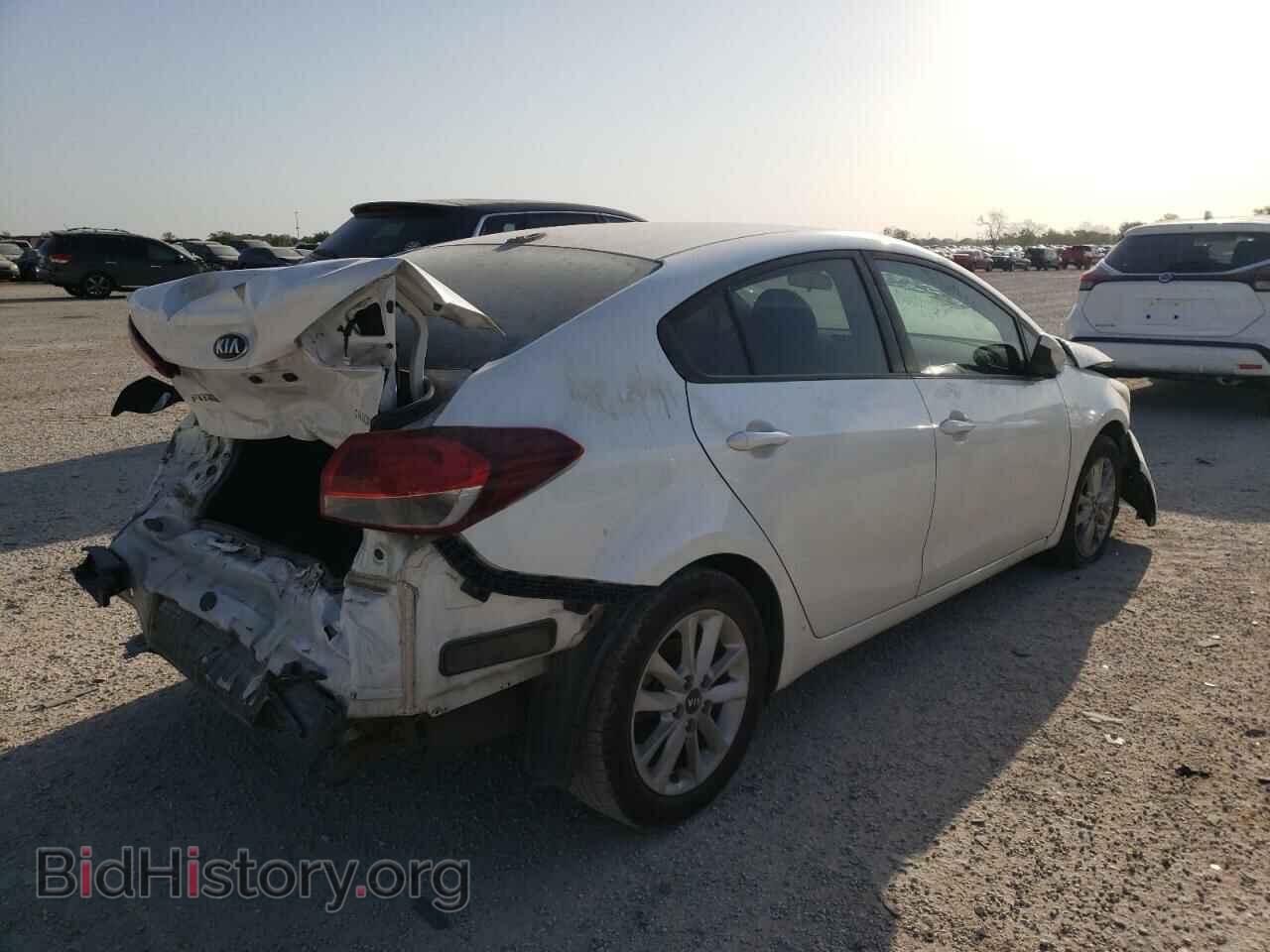 2017 KIA FORTE - VIN: 3KPFL4A77HE123530 - Фото 4