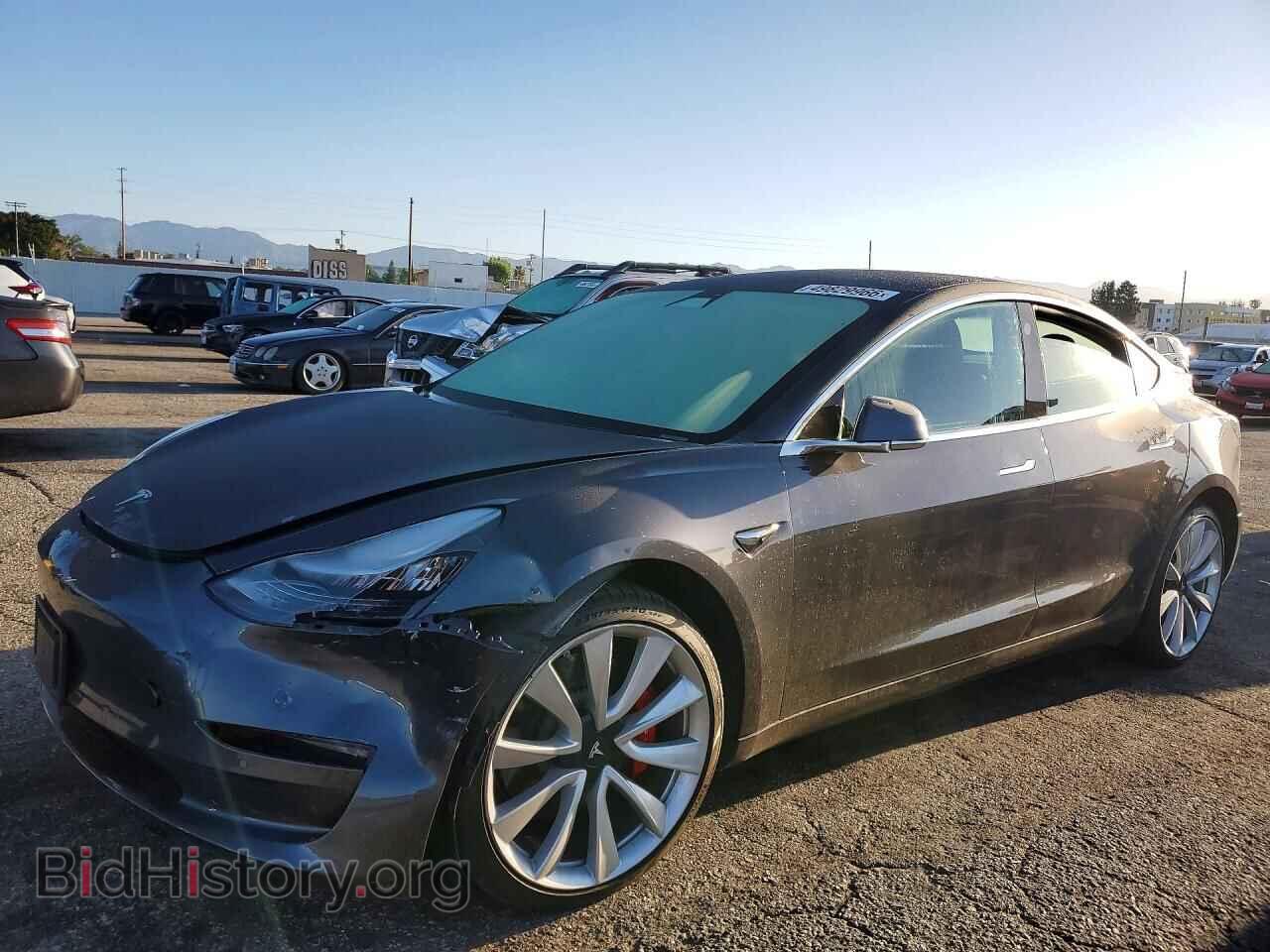 Photo 5YJ3E1EB3KF368000 - TESLA MODEL 3 2019