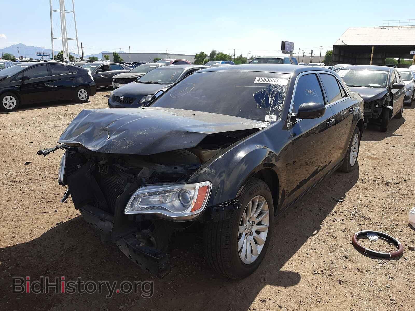 2014 CHRYSLER 300 - VIN: 2C3CCAAG6EH105915 - Фото 2