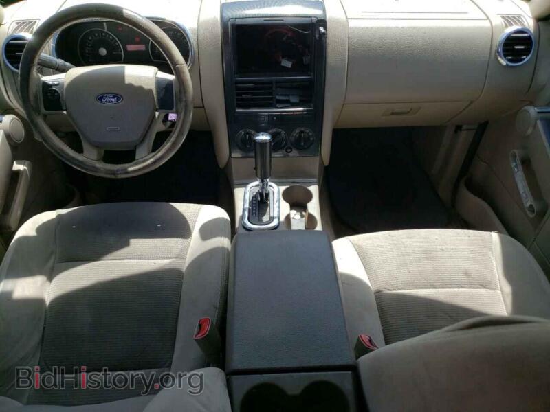 2006 Ford EXPLORER (VIN 1FMEU63E06UB60218) — фото 8 из 12