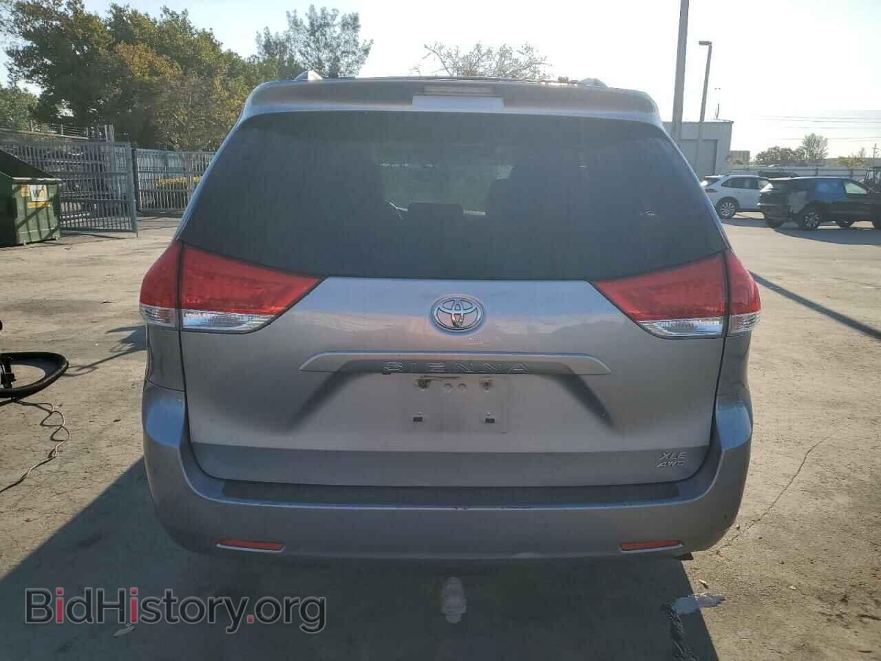 2011 TOYOTA All Models - VIN: 5TDDK3DC8BS020742 - Photo 6