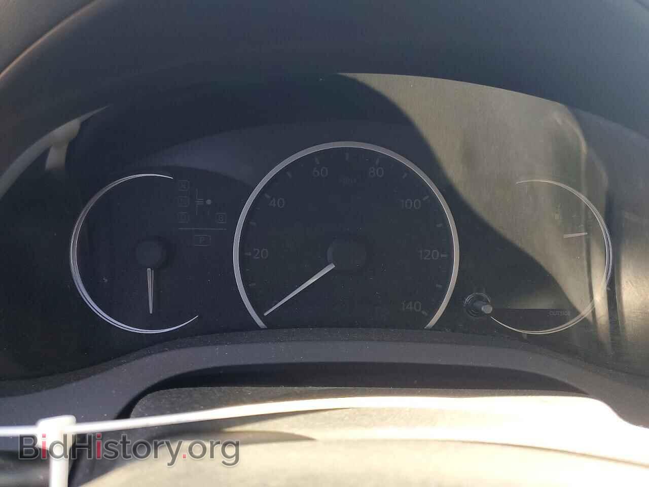2011 LEXUS CT 200 - VIN: JTHKD5BH2B2010211 - Photo 9