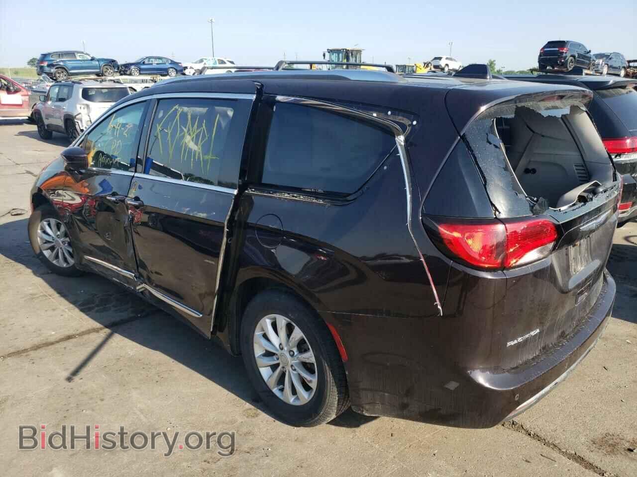 2018 CHRYSLER PACIFICA - VIN: 2C4RC1BG8JR217110 - Фото 3