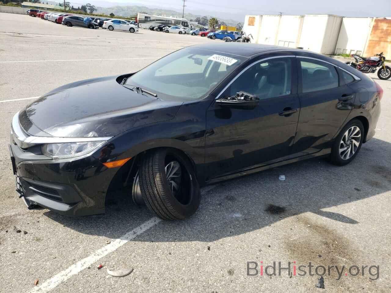 Photo 2HGFC2F72JH502587 - HONDA CIVIC 2018