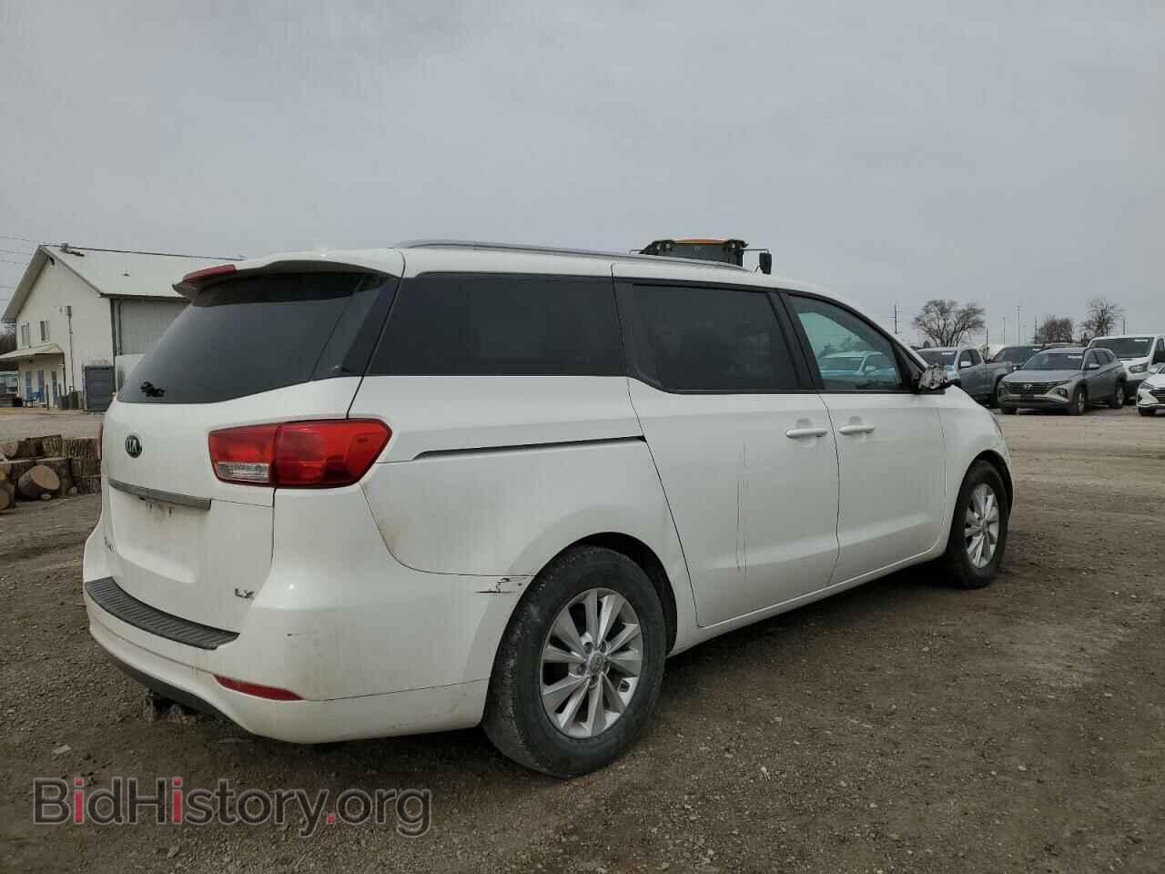 2015 KIA All Models - VIN: KNDMB5C10F6066051 - Photo 3