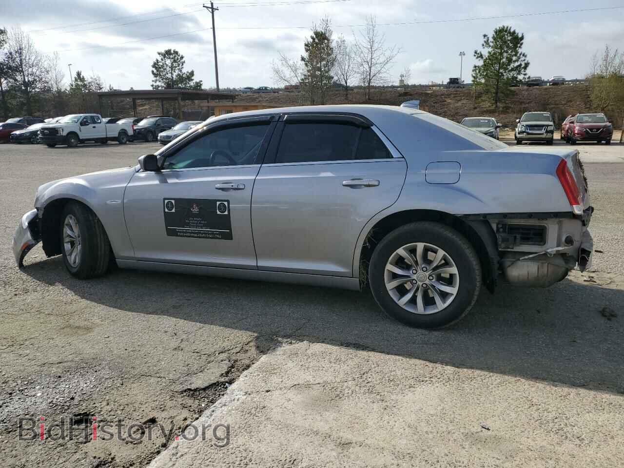 2015 CHRYSLER 300 - VIN: 2C3CCAAG6FH769231 - Фото 2