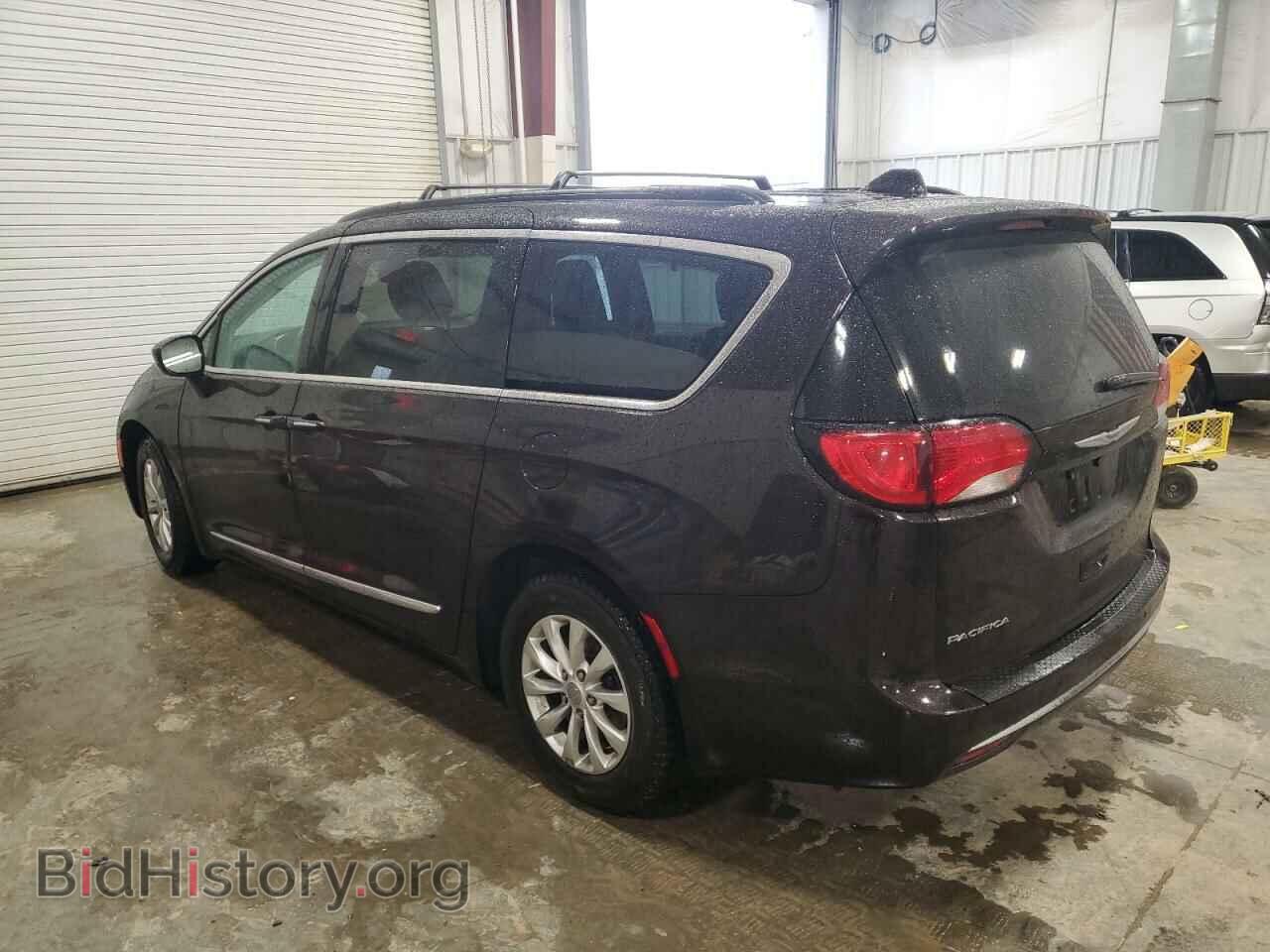 2017 CHRYSLER PACIFICA - VIN: 2C4RC1BGXHR583340 - Photo 2