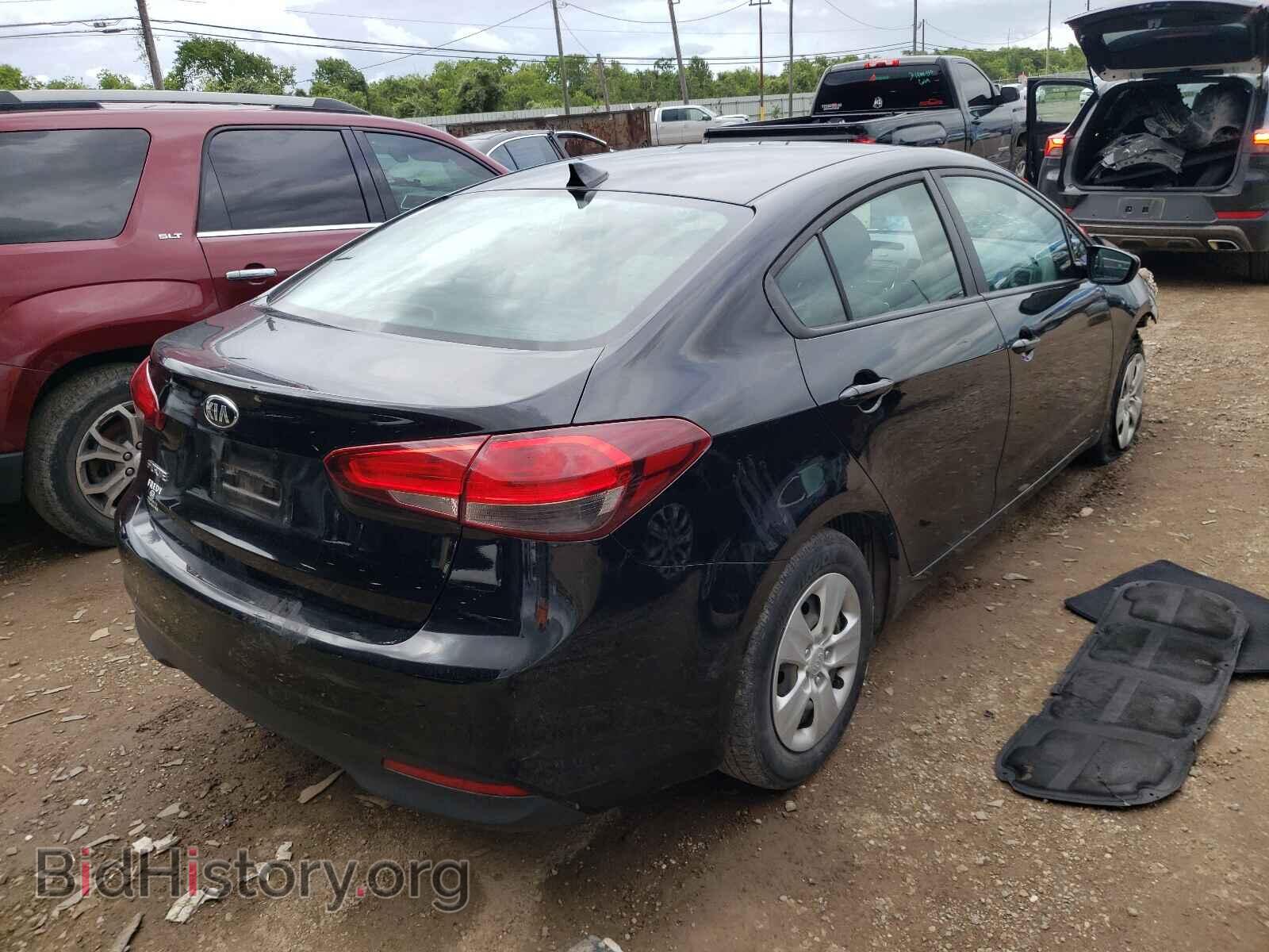 2017 KIA FORTE - VIN: 3KPFK4A71HE065711 - Фото 4