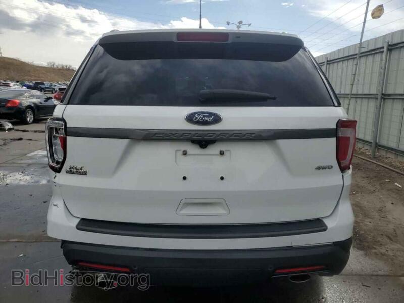 2018 Ford EXPLORER (VIN 1FM5K8D86JGB56028) — photo 6 of 16