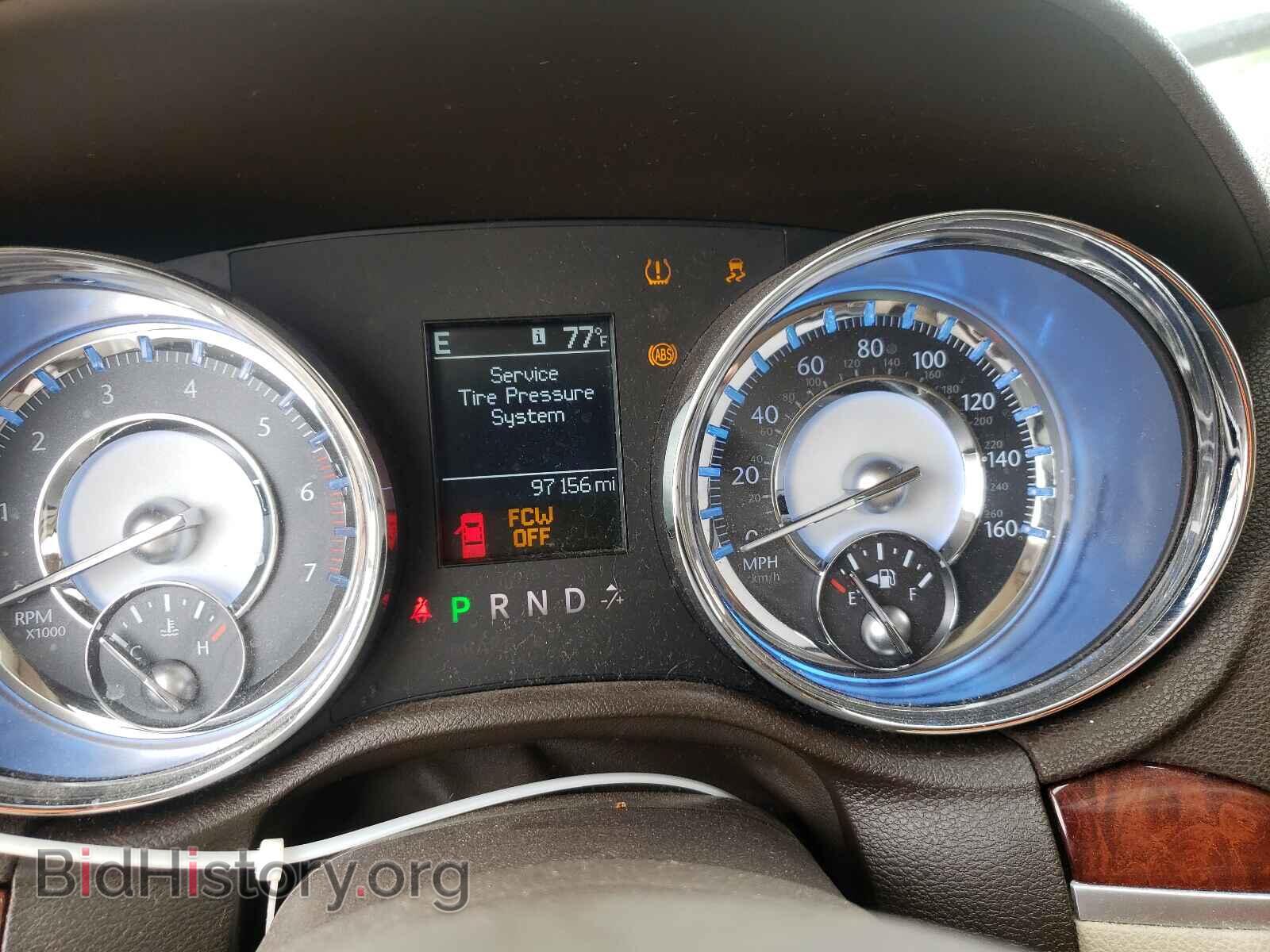 2011 CHRYSLER 300 - VIN: 2C3CA6CT5BH594638 - Фото 8