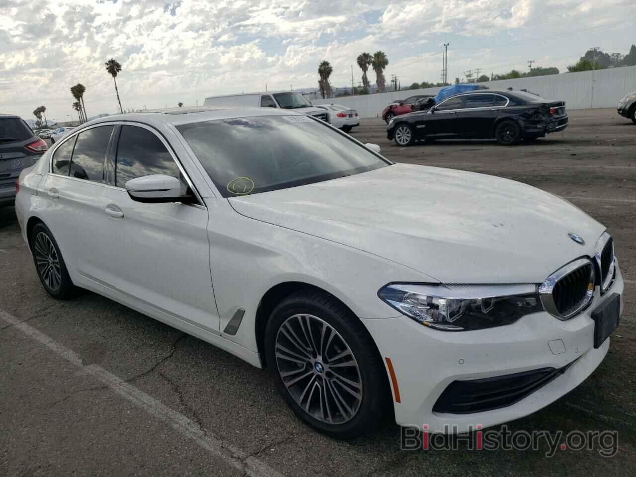 Photo WBAJA9C09LCE19047 - BMW 5 SERIES 2020