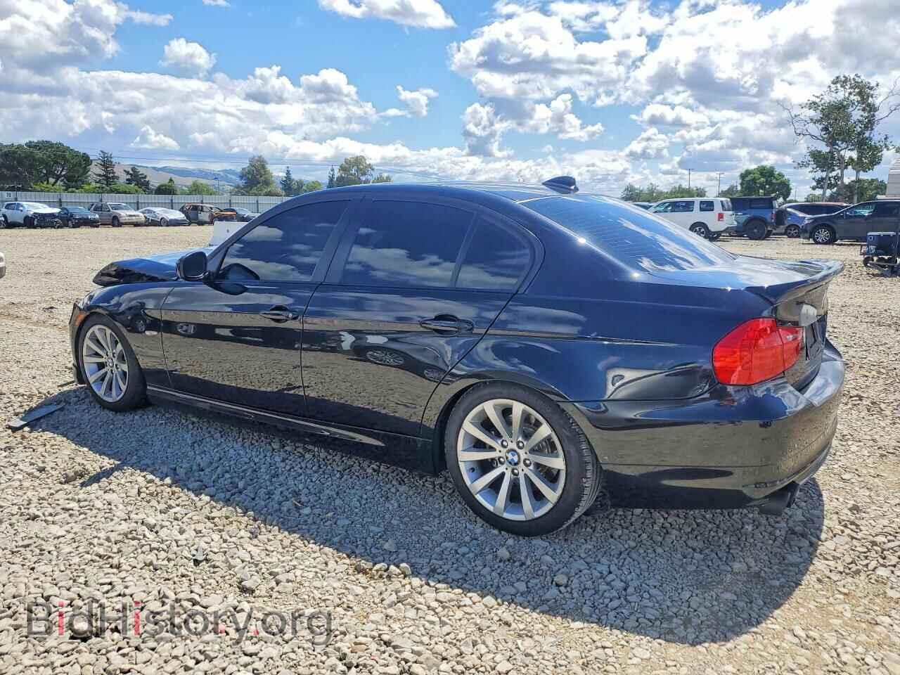 2011 BMW 3 SERIES - VIN: WBAPH5C51BF093605 - Фото 2