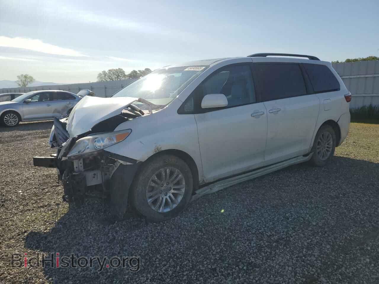Photo 5TDYZ3DC2HS791896 - TOYOTA All Models 2017