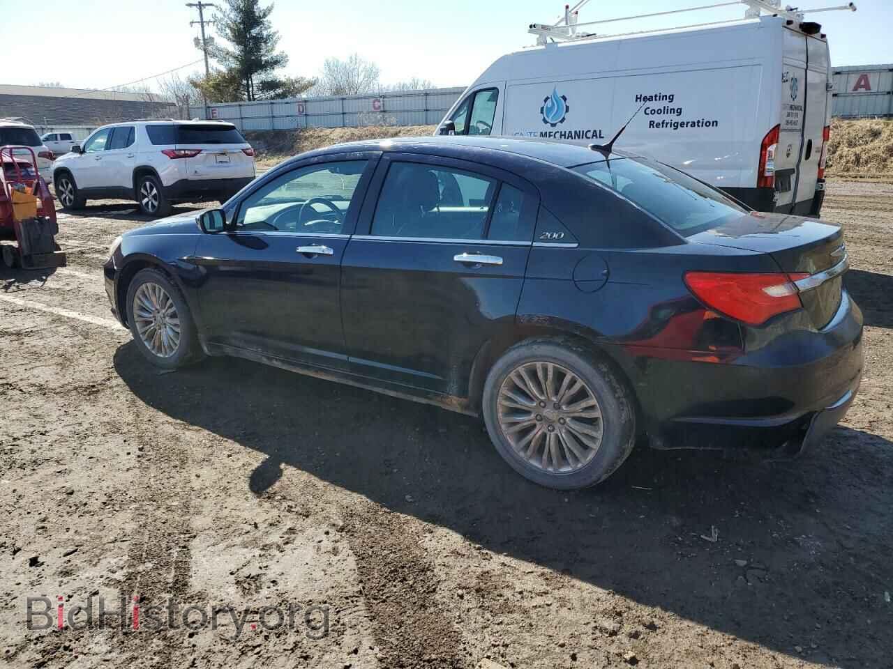 2011 CHRYSLER 200 - VIN: 1C3BC2FG5BN532709 - Фото 2