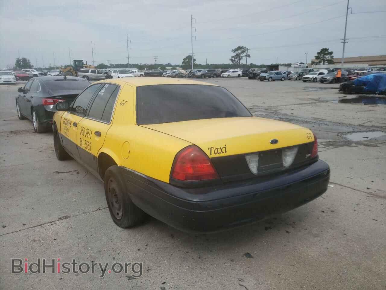 2011 FORD CROWN VIC - VIN: 2FABP7BV4BX122179 - Фото 3