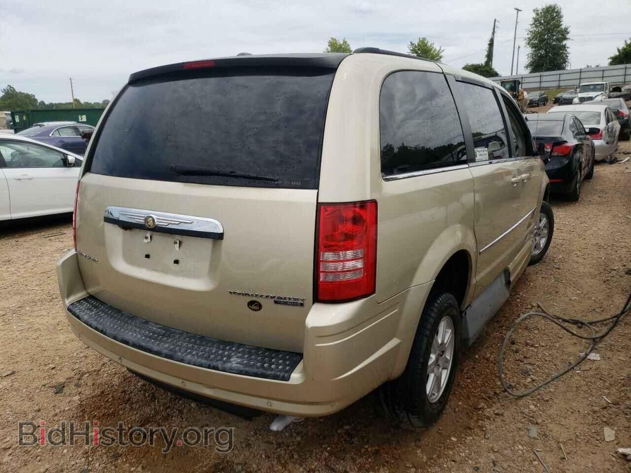 2010 CHRYSLER MINIVAN - VIN: 2A4RR8D12AR368907 - Фото 4