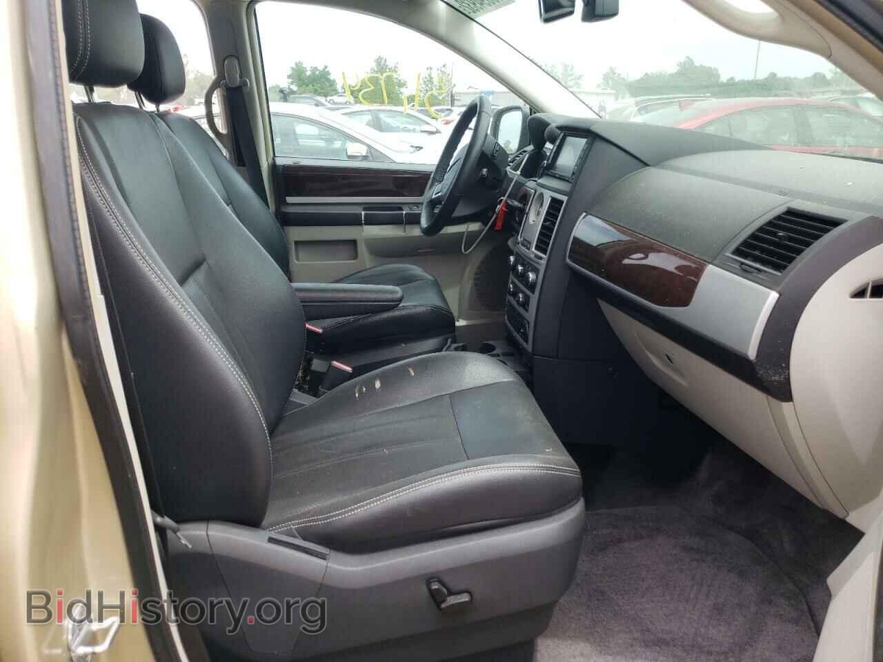 2010 CHRYSLER MINIVAN - VIN: 2A4RR8D12AR368907 - Фото 5