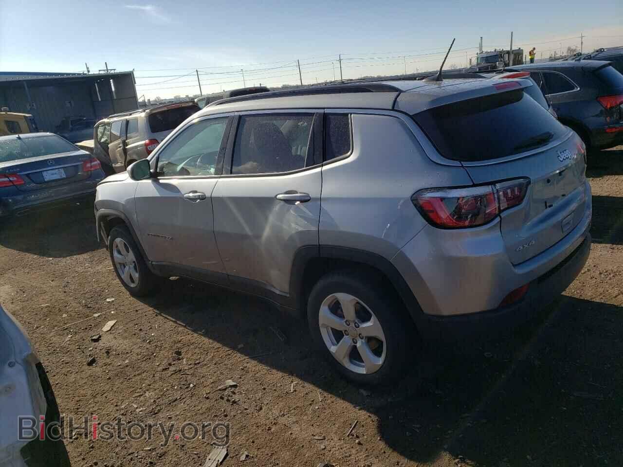 2019 JEEP COMPASS - VIN: 3C4NJDBB2KT648194 - Фото 2