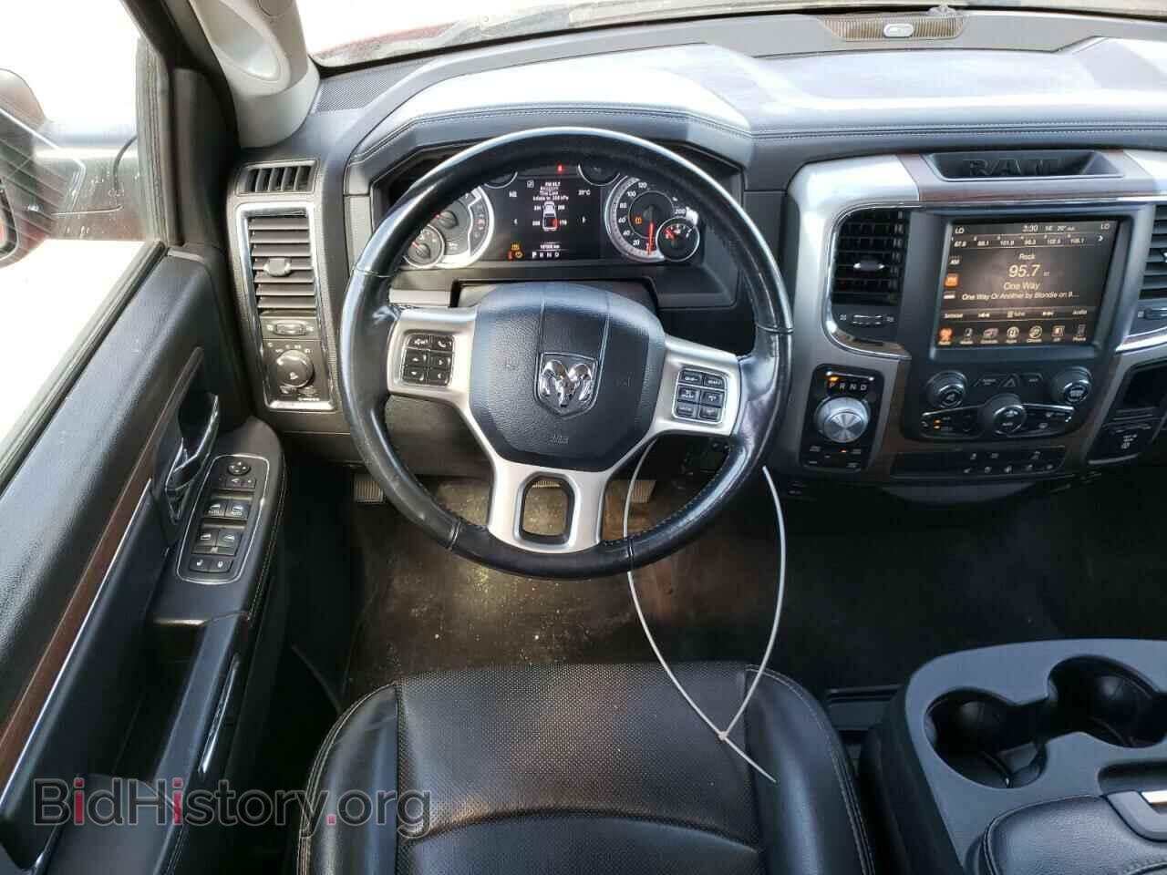 2017 RAM 1500 - VIN: 1C6RR7NTXHS840853 - Фото 9
