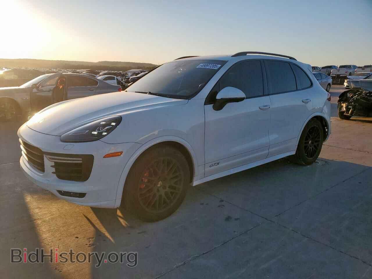 Photo WP1AD2A23HLA81234 - PORSCHE CAYENNE 2017
