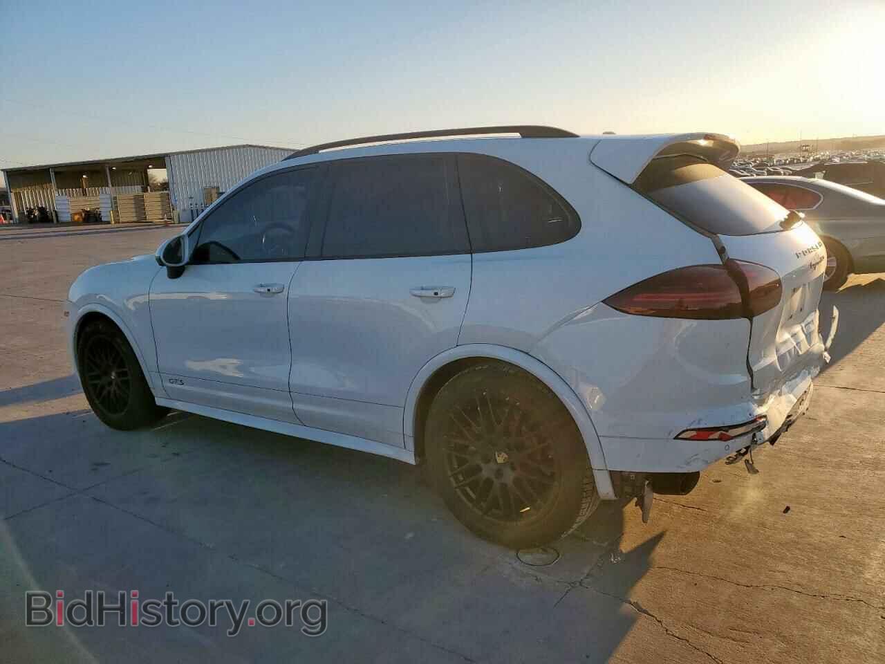 2017 PORSCHE CAYENNE - VIN: WP1AD2A23HLA81234 - Фото 2