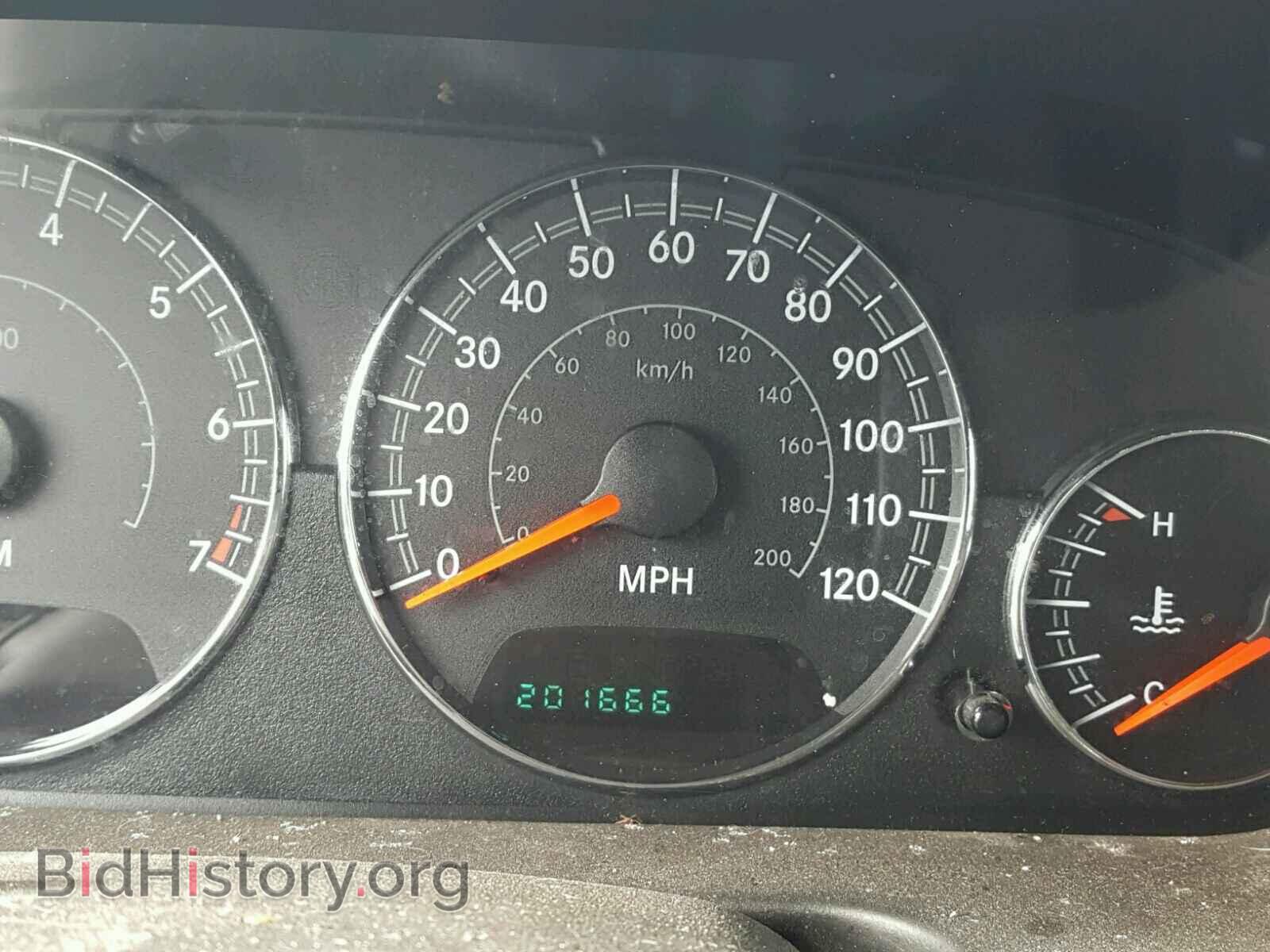 2004 CHRYSLER SEBRING - VIN: 1C3EL55R04N406231 - Фото 8