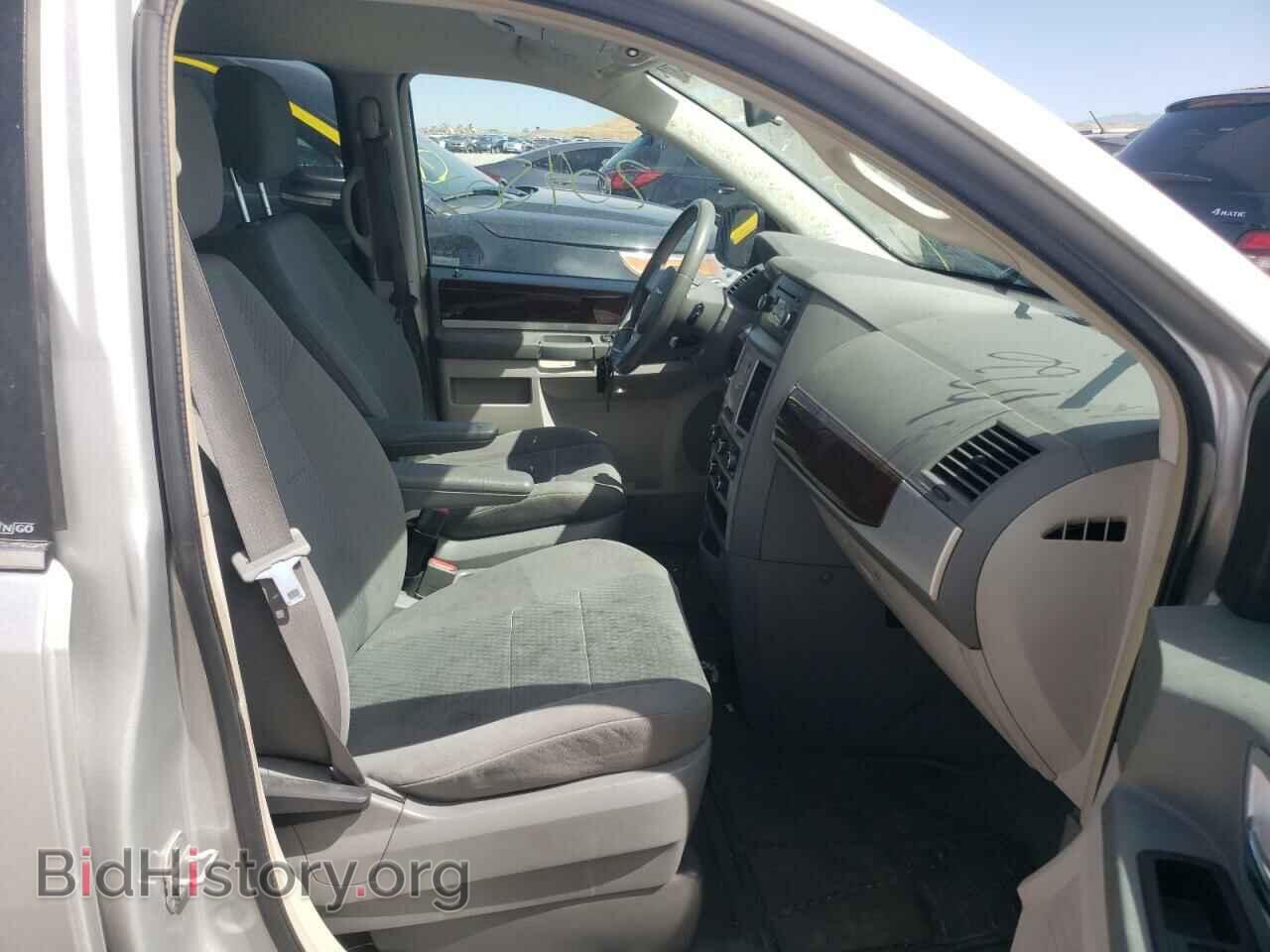 2010 CHRYSLER MINIVAN - VIN: 2A4RR5D12AR413228 - Фото 5