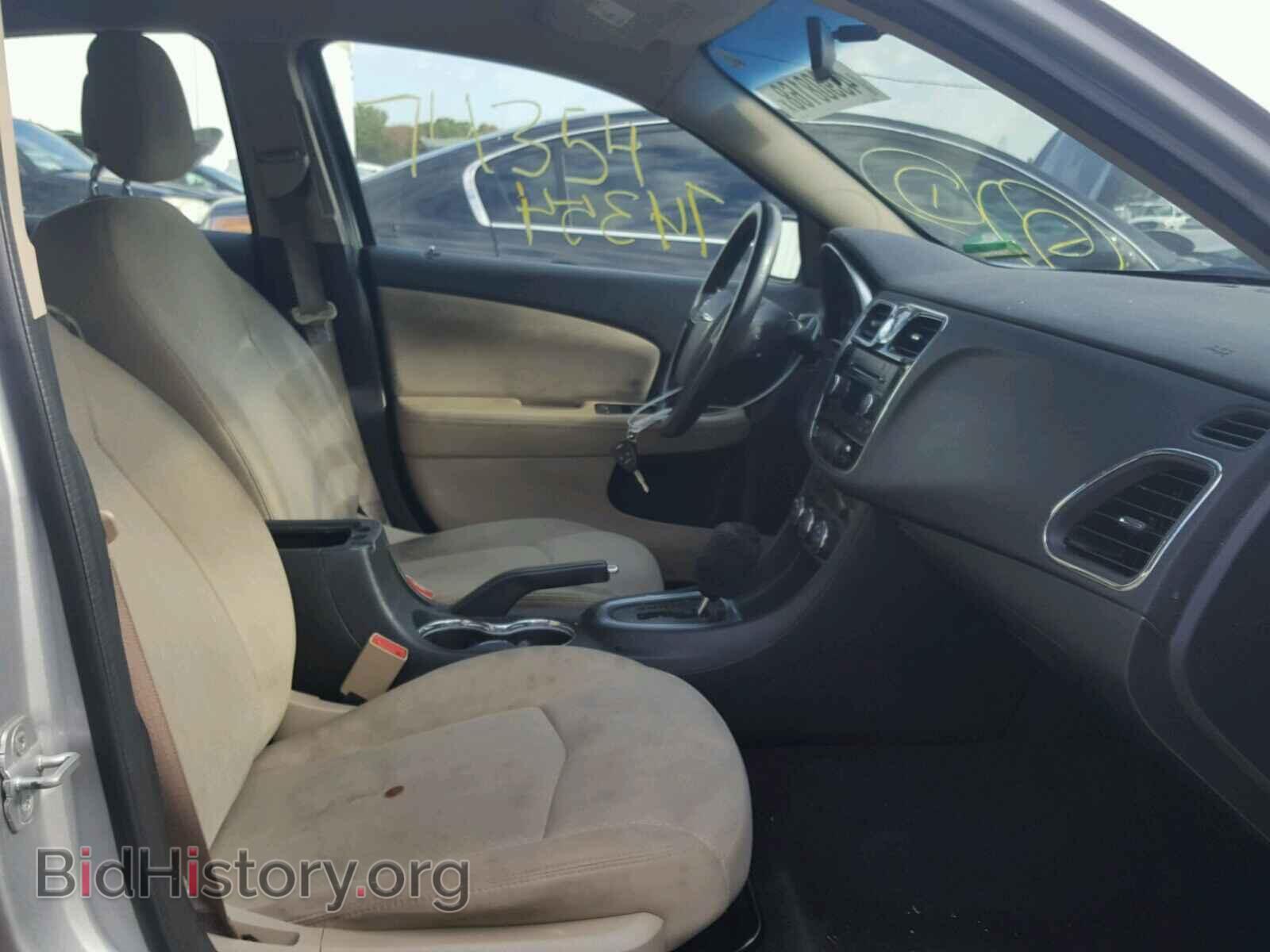 2012 CHRYSLER 200 - VIN: 1C3CCBAB8CN212592 - Photo 5