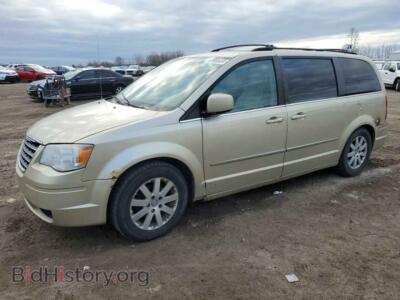 2010 Chrysler MINIVAN TOURING, светло-коричневый — VIN 2A4RR5D11AR189174, Copart