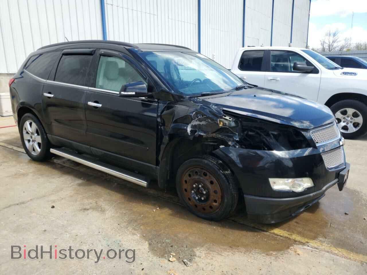 2011 CHEVROLET TRAVERSE - VIN: 1GNKVLED9BJ405270 - Фото 4