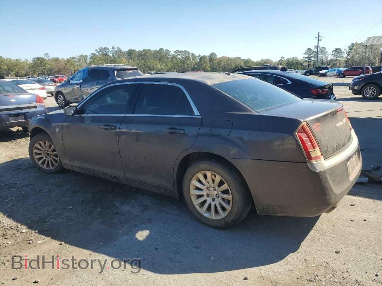 2013 CHRYSLER 300 - VIN: 2C3CCAAG5DH569017 - Фото 2