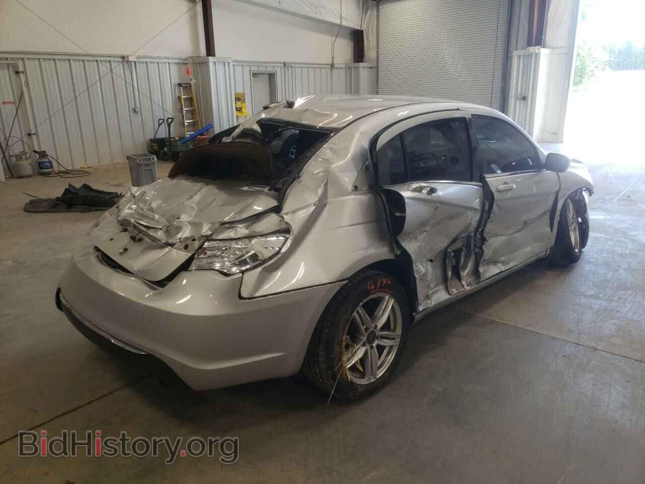 2011 CHRYSLER 200 - VIN: 1C3BC4FB4BN517375 - Photo 4