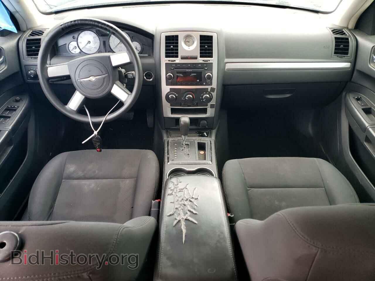 2010 CHRYSLER 300 - VIN: 2C3CA4CD5AH101195 - Фото 8