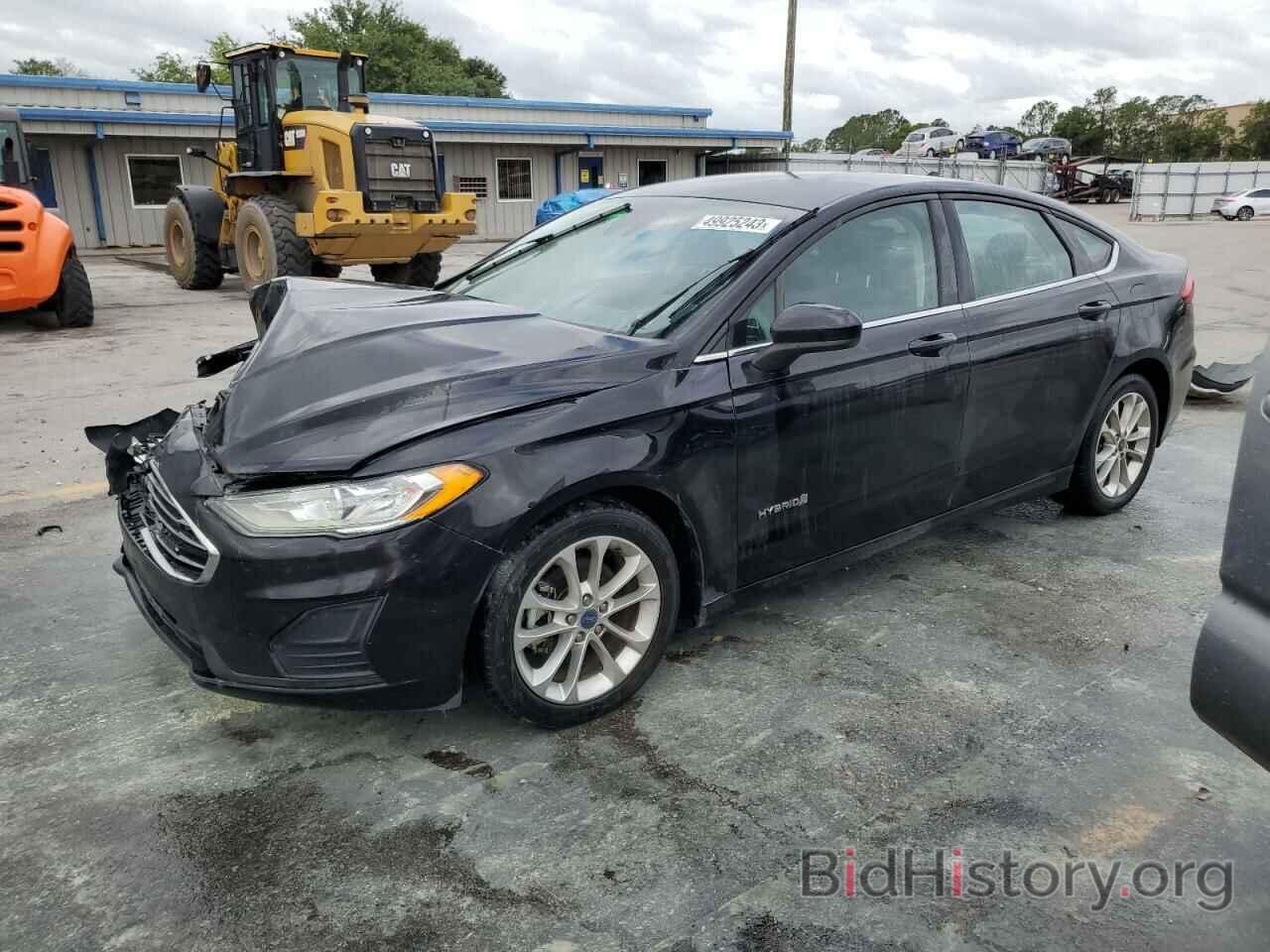 Photo 3FA6P0LU5KR284447 - FORD FUSION 2019