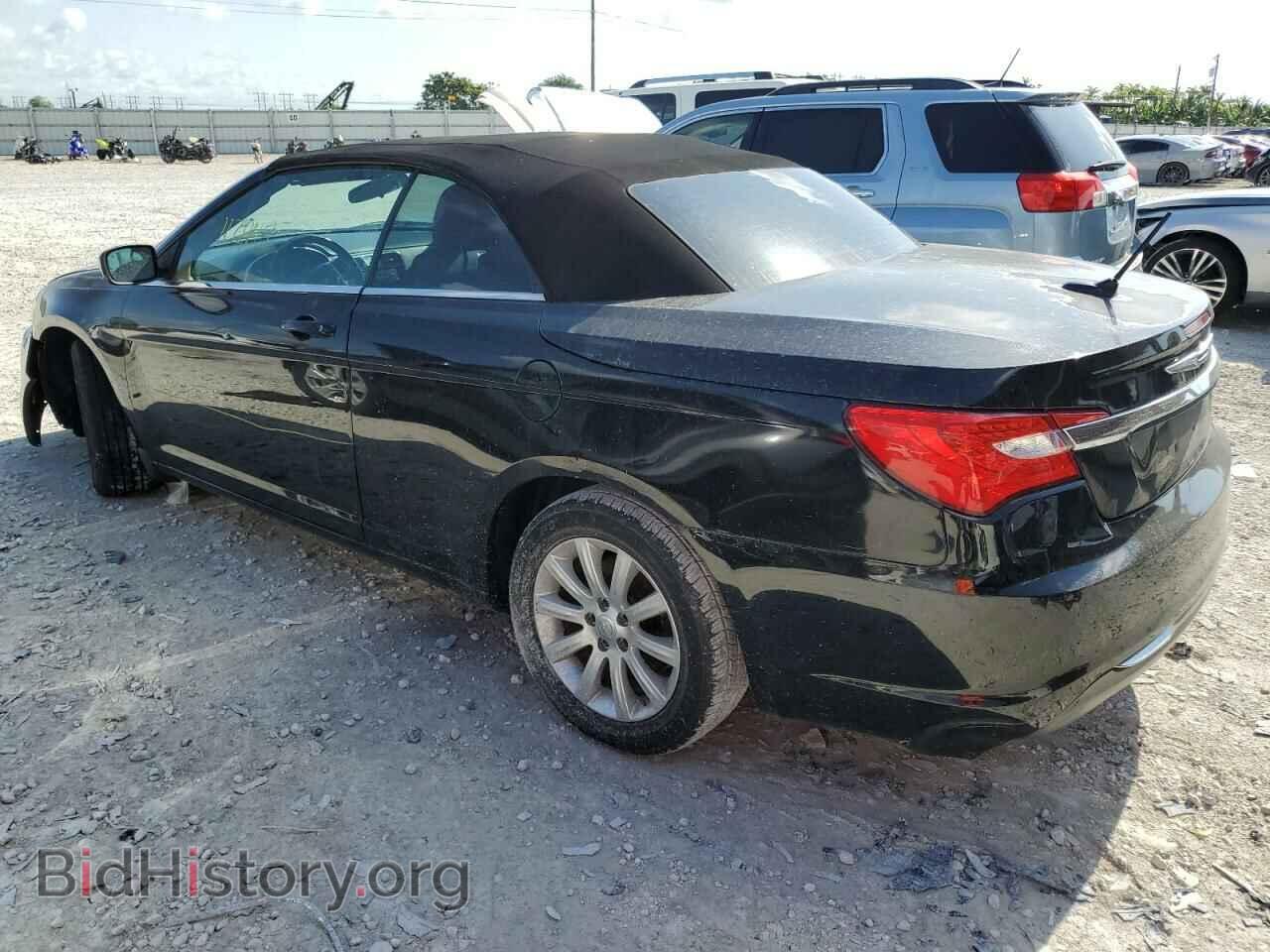 2013 CHRYSLER 200 - VIN: 1C3BCBEB8DN592282 - Фото 2