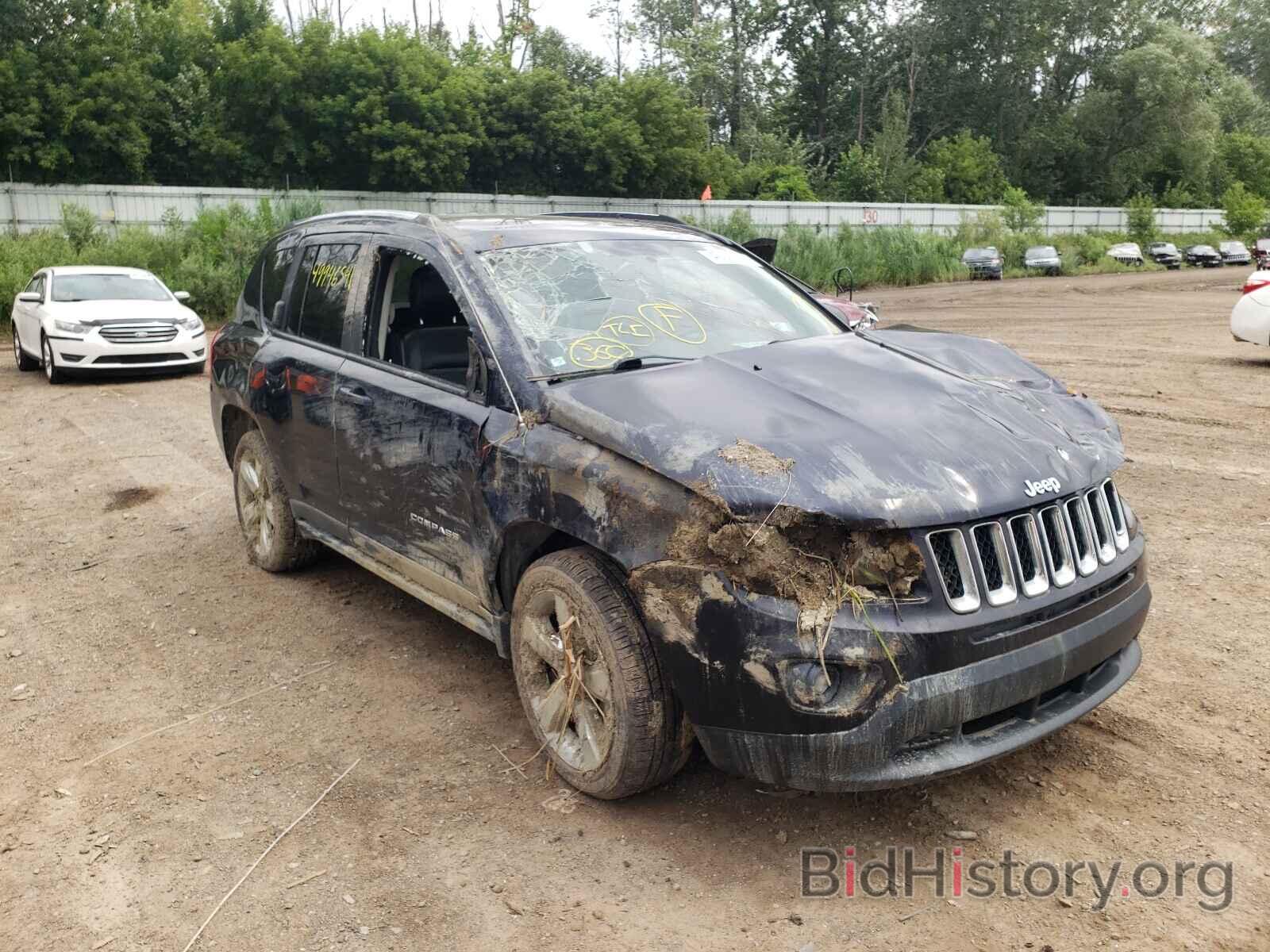 Photo 1J4NF5FB6BD135967 - JEEP COMPASS 2011