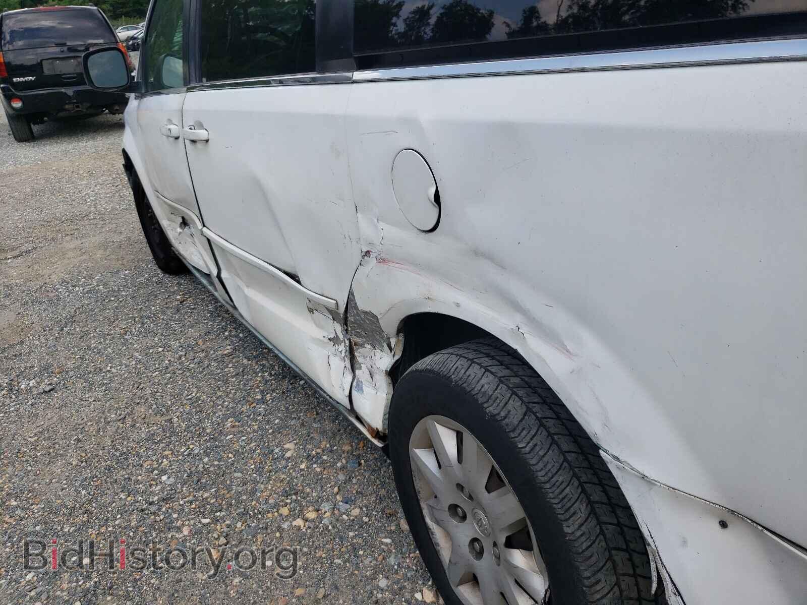2009 CHRYSLER MINIVAN - VIN: 2A8HR44E49R613921 - Фото 9