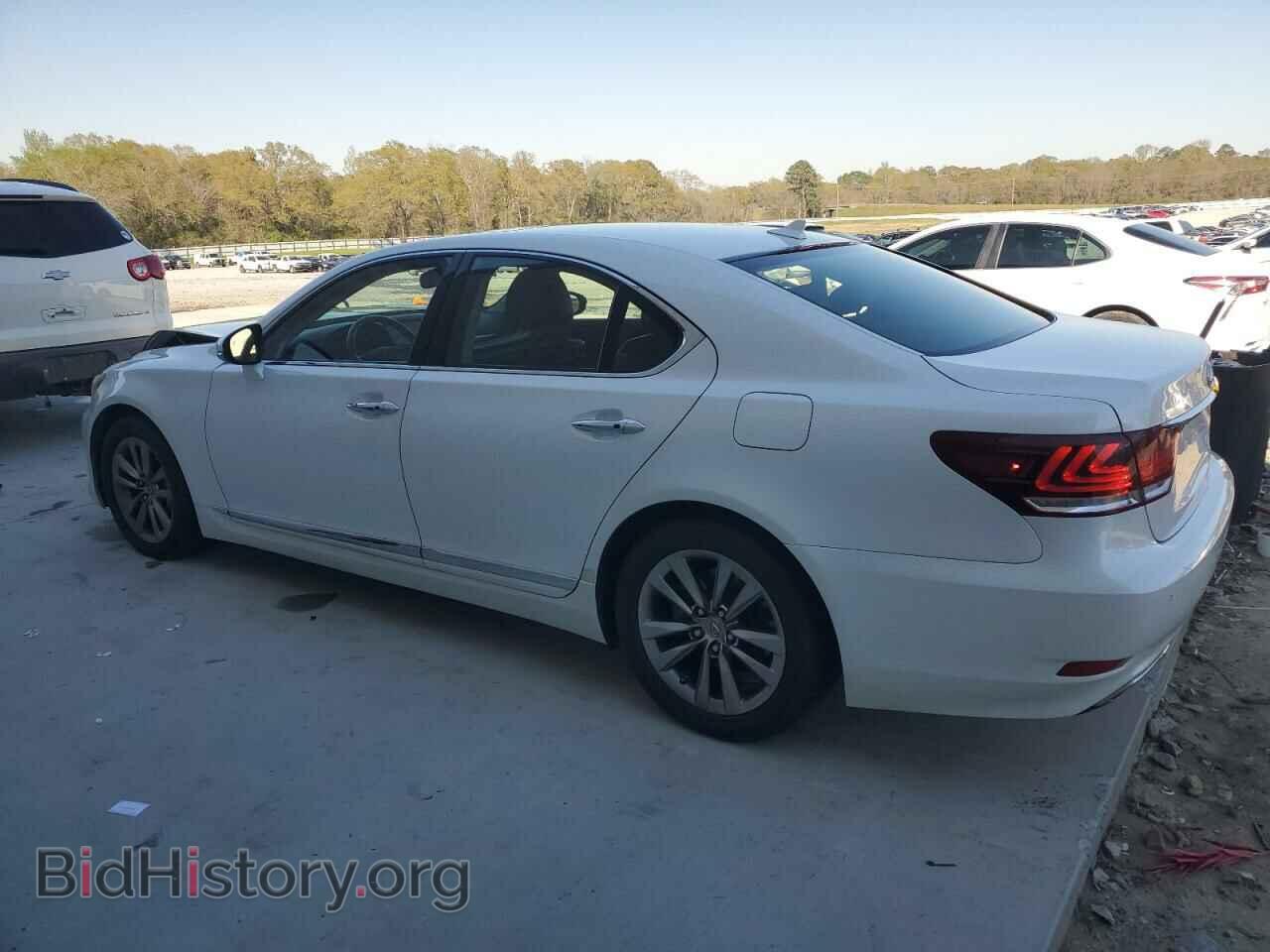 2013 LEXUS LS460 - VIN: JTHBL5EF4D5124323 - Photo 2