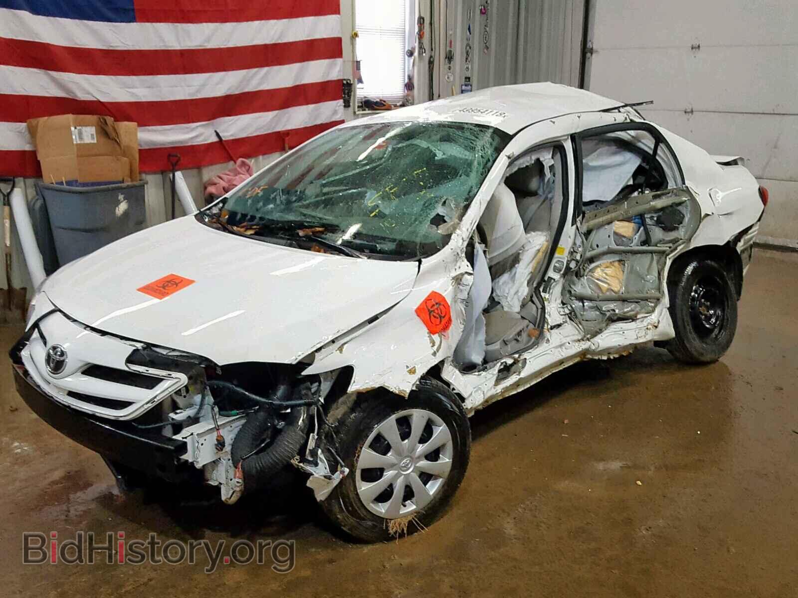 2011 TOYOTA COROLLA BA - VIN: 2T1BU4EE2BC605400 - Фото 2